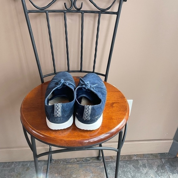 Ugg Bowman Casual Suede Shoe in Blue Size 11 - Picture 5 of 8